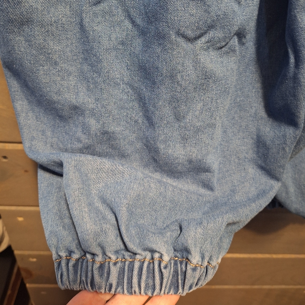 Capris - Picture 6 of 9